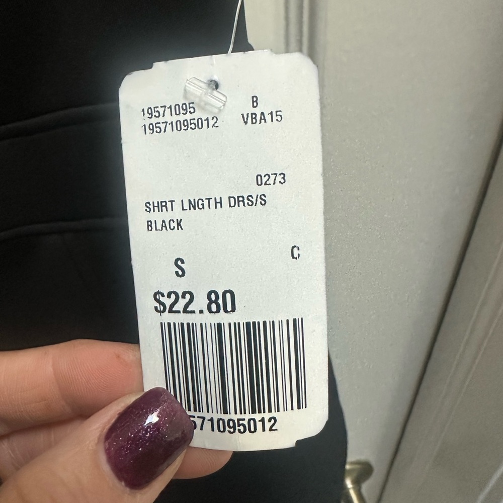Forever 21 Black Backless Dress with Gold Zipper - Picture 4 of 4